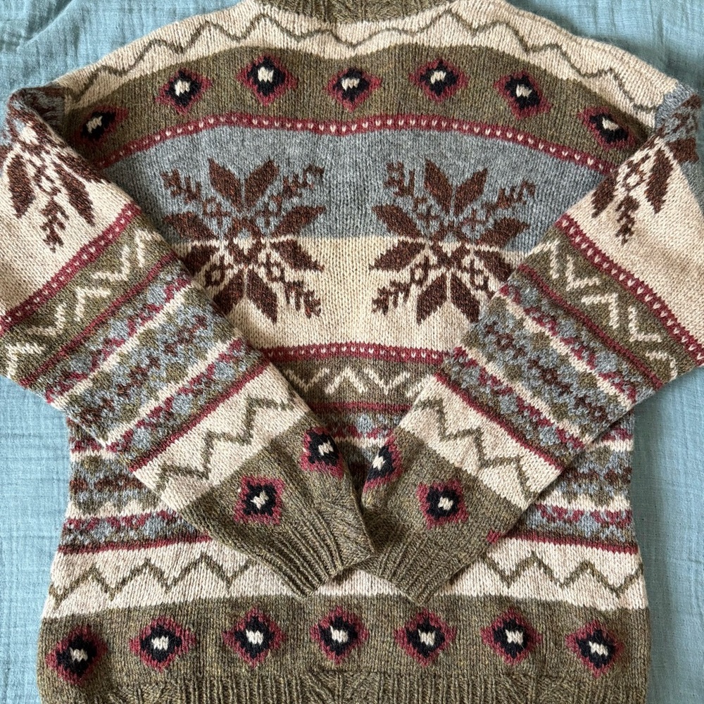 90’s Woolrich Crewneck Sweater - Picture 4 of 9